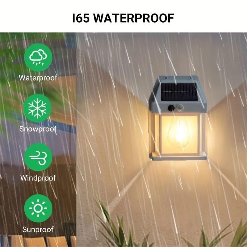 Solar outdoor wall light